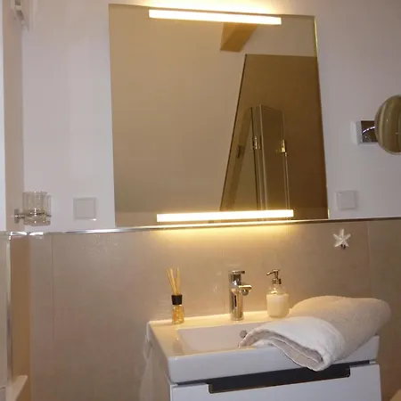 Ostsee-wellnesslandhaus Mit Sauna, Jacuzzi, Innenwhirlpool